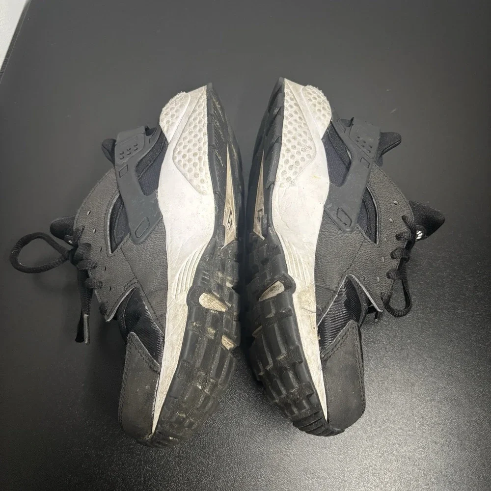 Nike Air Huarache Run Women's Shoes Size 6.5 Black-Black-White 634835-006 Casual